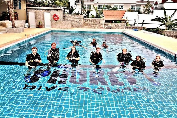 Scuba diving lesson for beginners (1 hour )