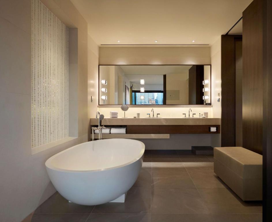 Park Hyatt Sydney Bathroom