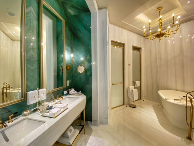 Raffles Hotel Singapore Bathroom